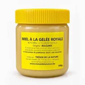 Pot de miel à la gelée royale de Bulgarie 500g, avec couvercle jaune, présenté sur fond blanc.